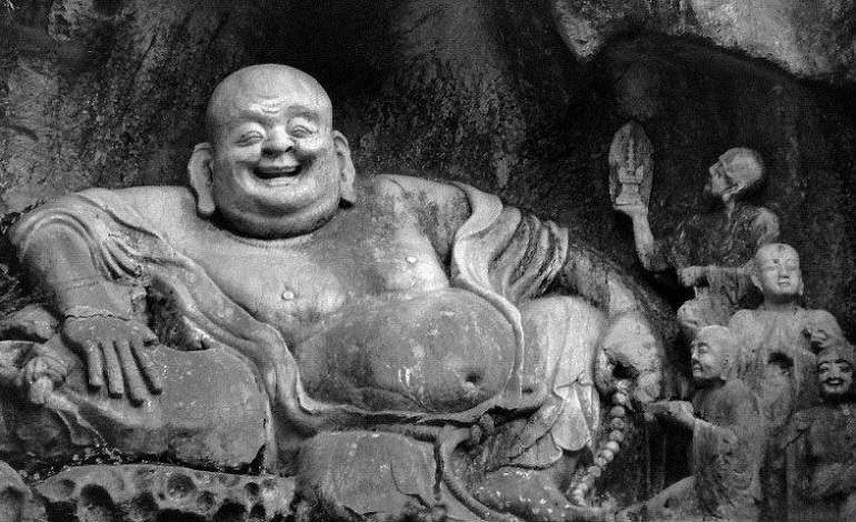 Der lachende Buddha im Kloster Lingyin, China