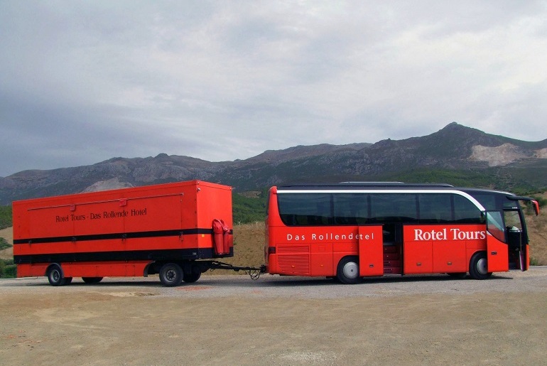 Rotel-Bus